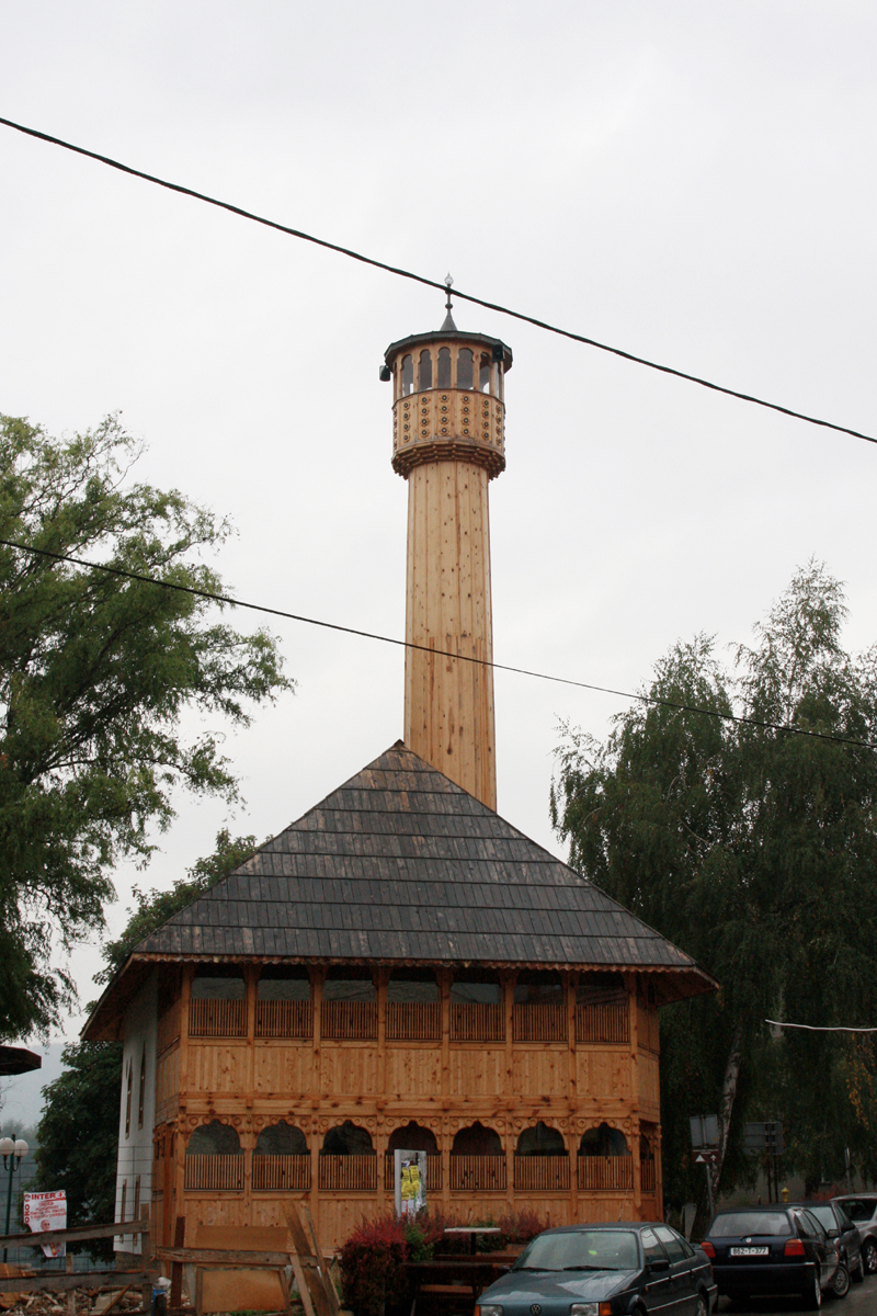 Деревянная мечеть в Високо.