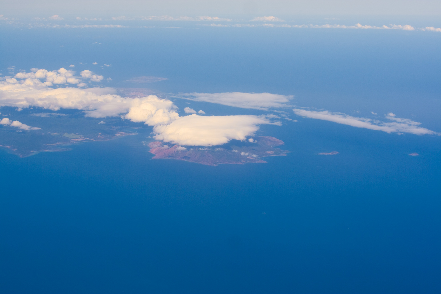 Вид из самолета острова Филиппинского архипелага.