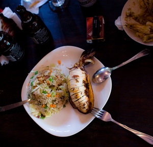 Каракатица с рисом и овощами.