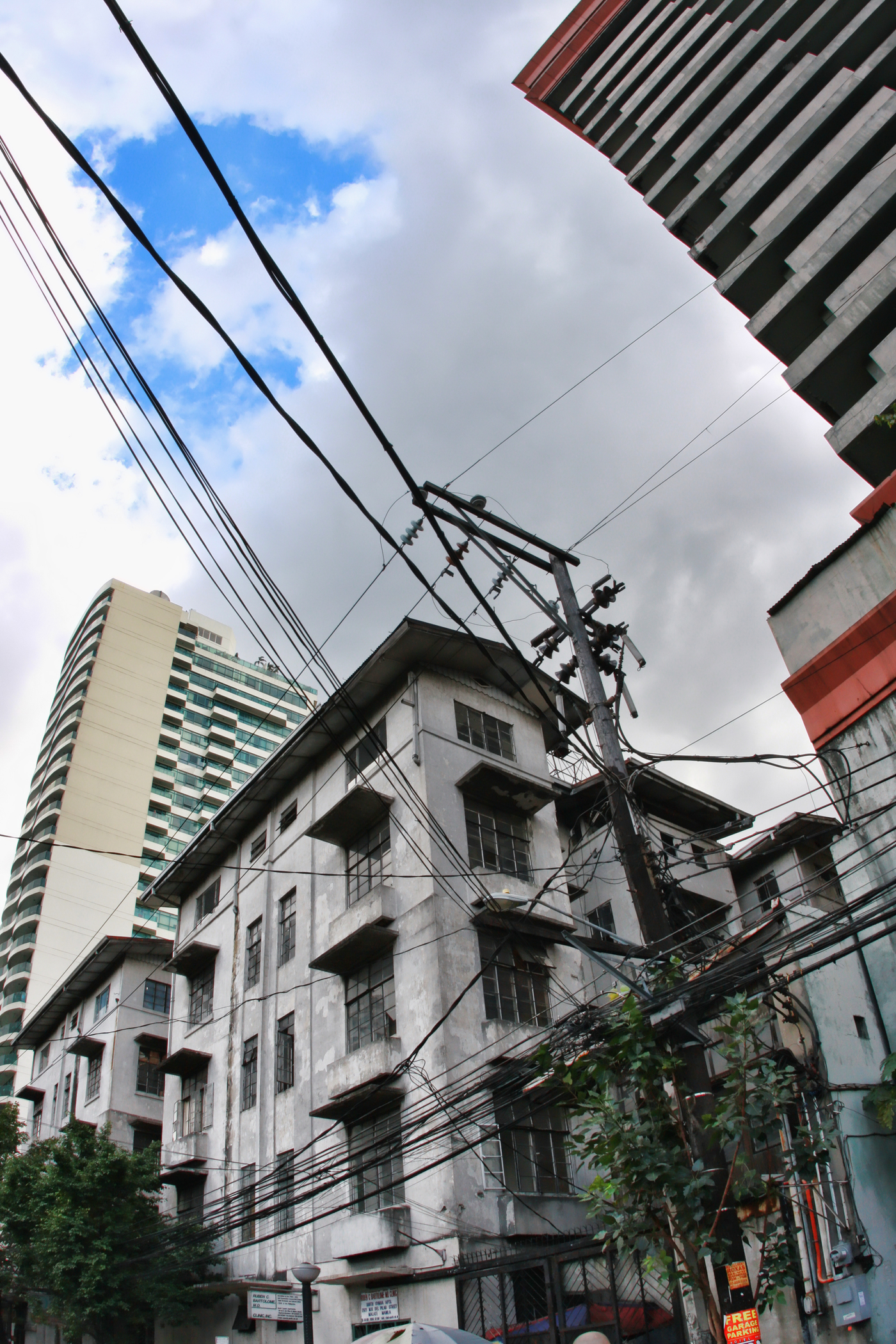 Манила - город контрастов.