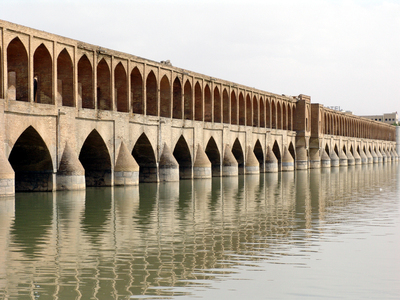 Исфахан, мост 33-х арок.