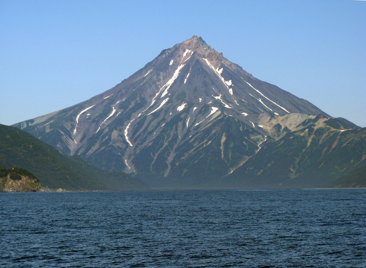 Вилючинский вулкан, вид с востока.