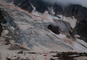 Нижняя часть спуска с перевала Чат.