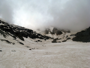 Ледник под перевалом Туристов Грузии.