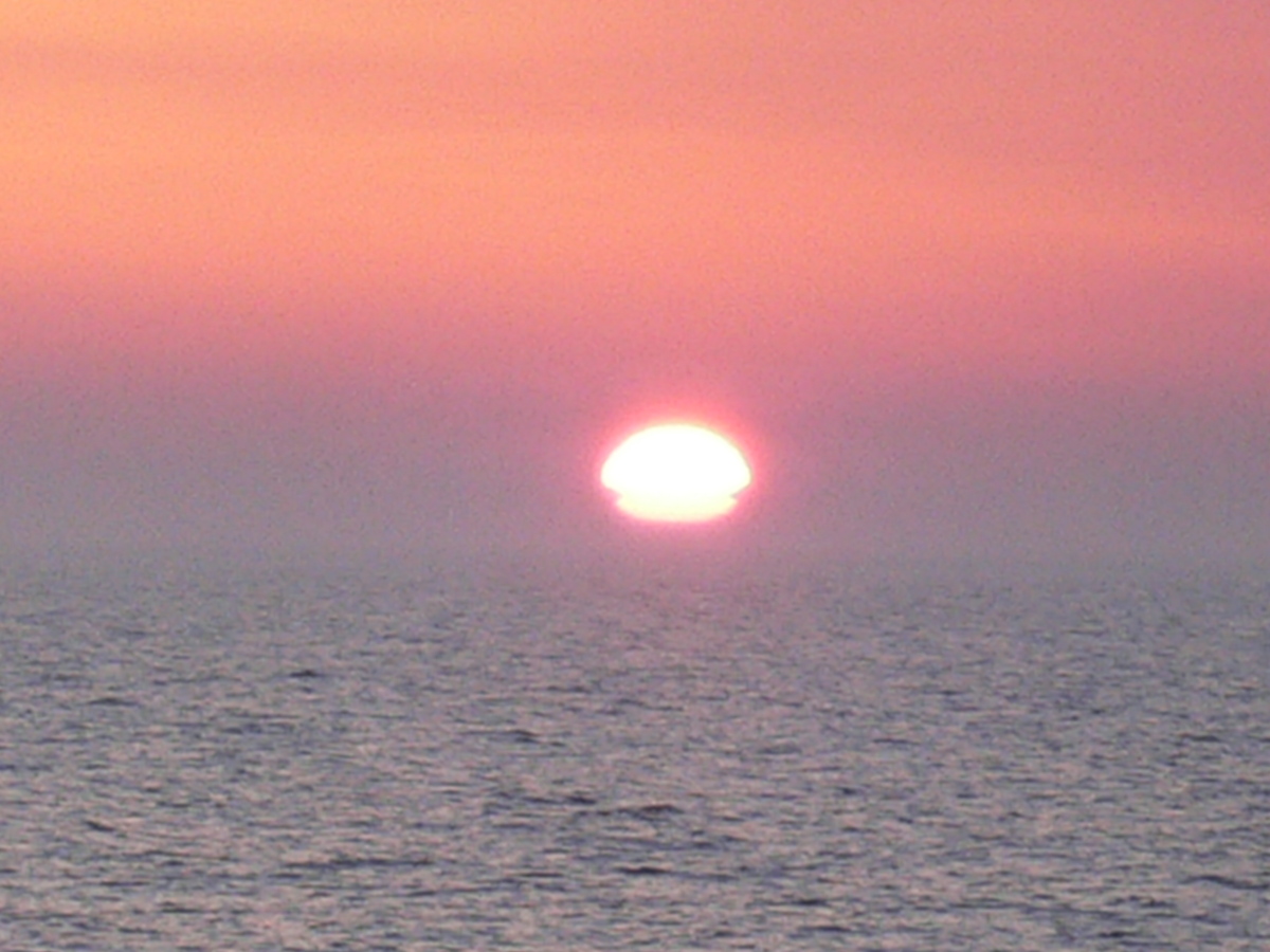 Закат над Охотским морем.