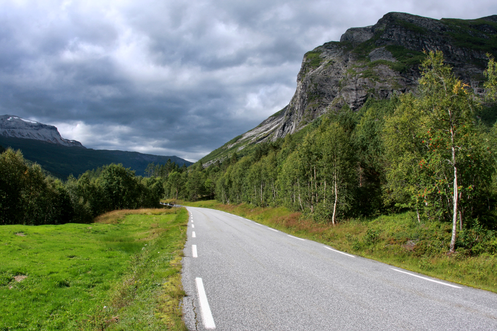 Норвегия, Мёре-о-Ромсдал, Истердален. Norway, M&#248;re-og-Romsdal, Isterdalen