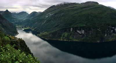 Норвегия, Мёре-о-Ромсдал, Гейрангерфьорд. Norway, M&#248;re-og-Romsdal, Geirangerfjord, Eagles' road (&#216;rnevegen)