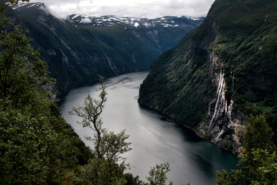 Норвегия, Мёре-о-Ромсдал, Гейрангерфьорд, водопад "Семь сестёр". Norway, M&#248;re-og-Romsdal, "The seven sisters"