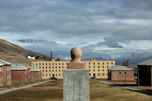 Шпицберген, Пирамида, самый северный Ленин.