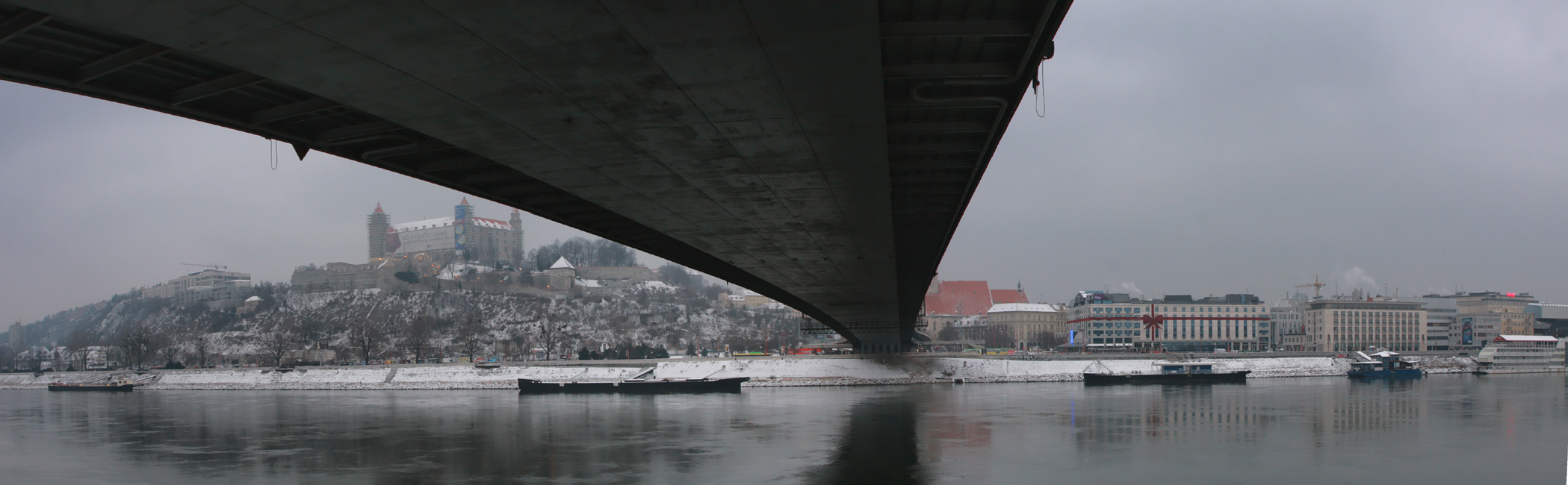 Словакия, Братислава, «Новый» мост (Народного восстания).