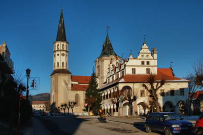 Костел Святого Якуба и ратуша в Левоче.