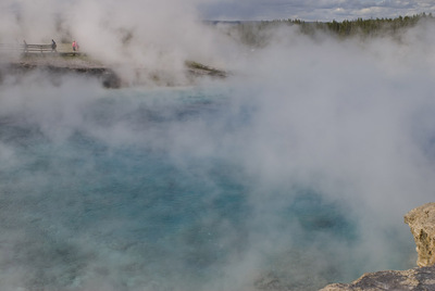 Lower geyser basin - кислотное озеро.